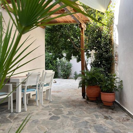 Maria'S Jasmine Apartment โวโลส ภายนอก รูปภาพ
